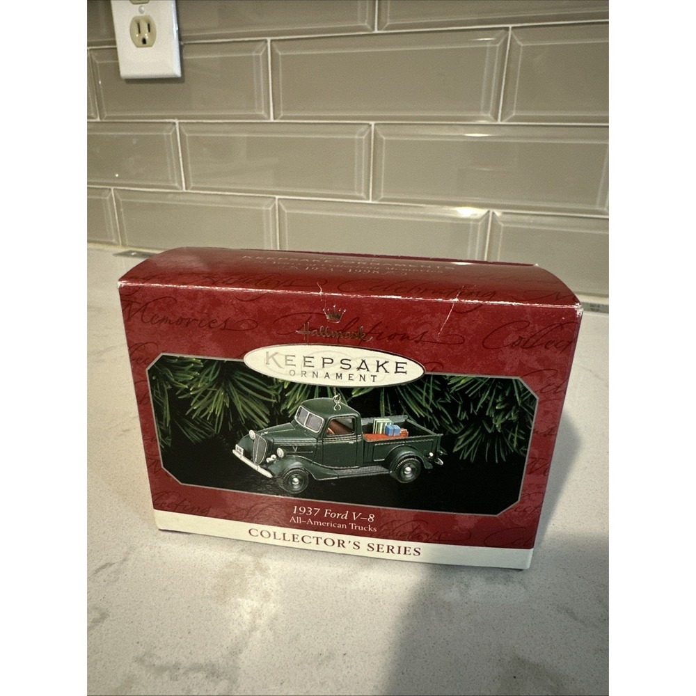 1998 Hallmark Keepsake Ornament 1937 Green Ford V-8 Truck All-American Trucks
